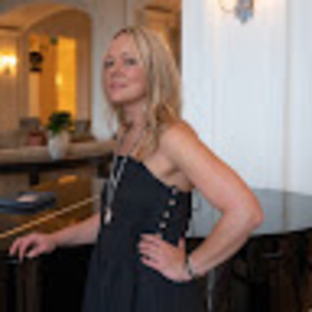Meet your Posher, Ashley